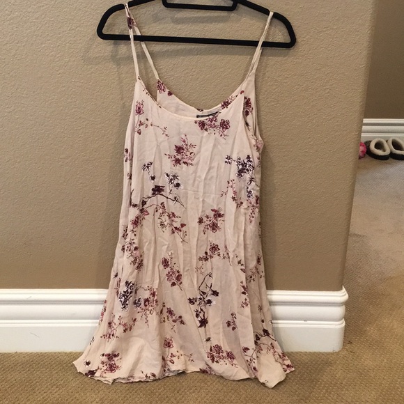 Brandy Melville Dresses & Skirts - [LIKE NEW] Brandy Melville: Beige Floral Dress